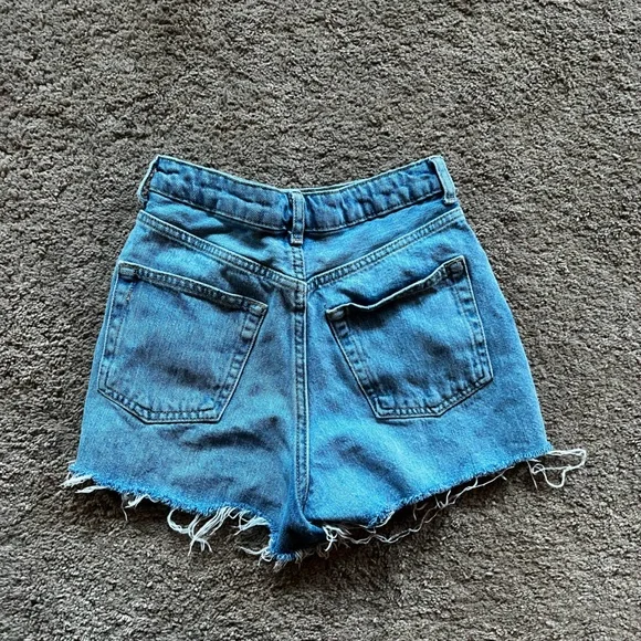 Topshop Distressed High Waisted Moto Mom Shorts - Picture 2 of 3